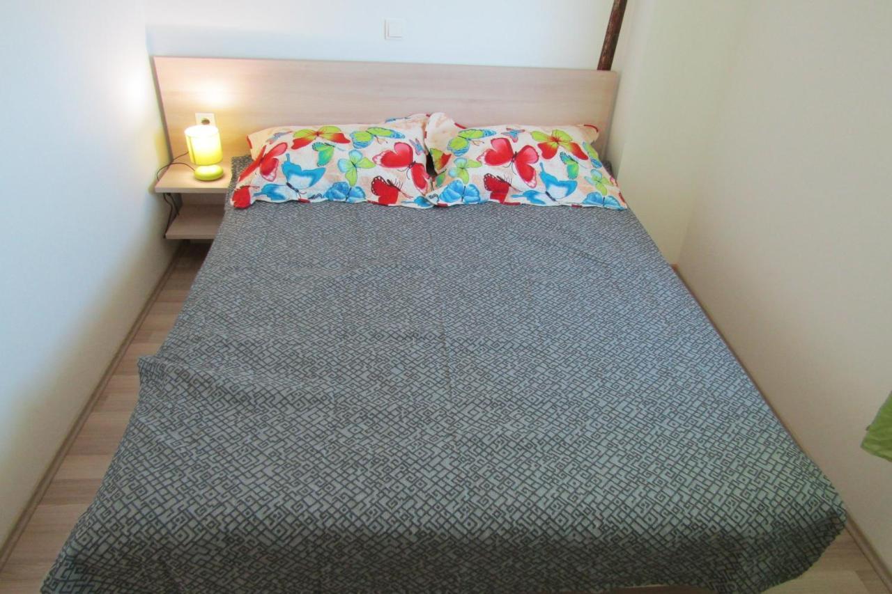 קרק Apartment Morozin מראה חיצוני תמונה