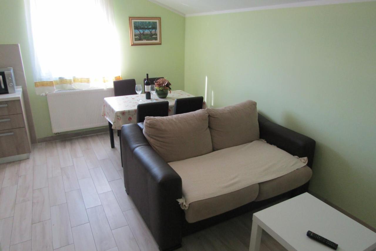 קרק Apartment Morozin מראה חיצוני תמונה