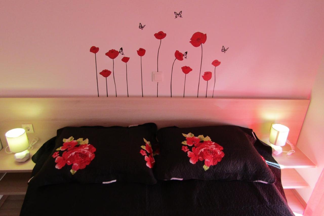 קרק Apartment Morozin מראה חיצוני תמונה