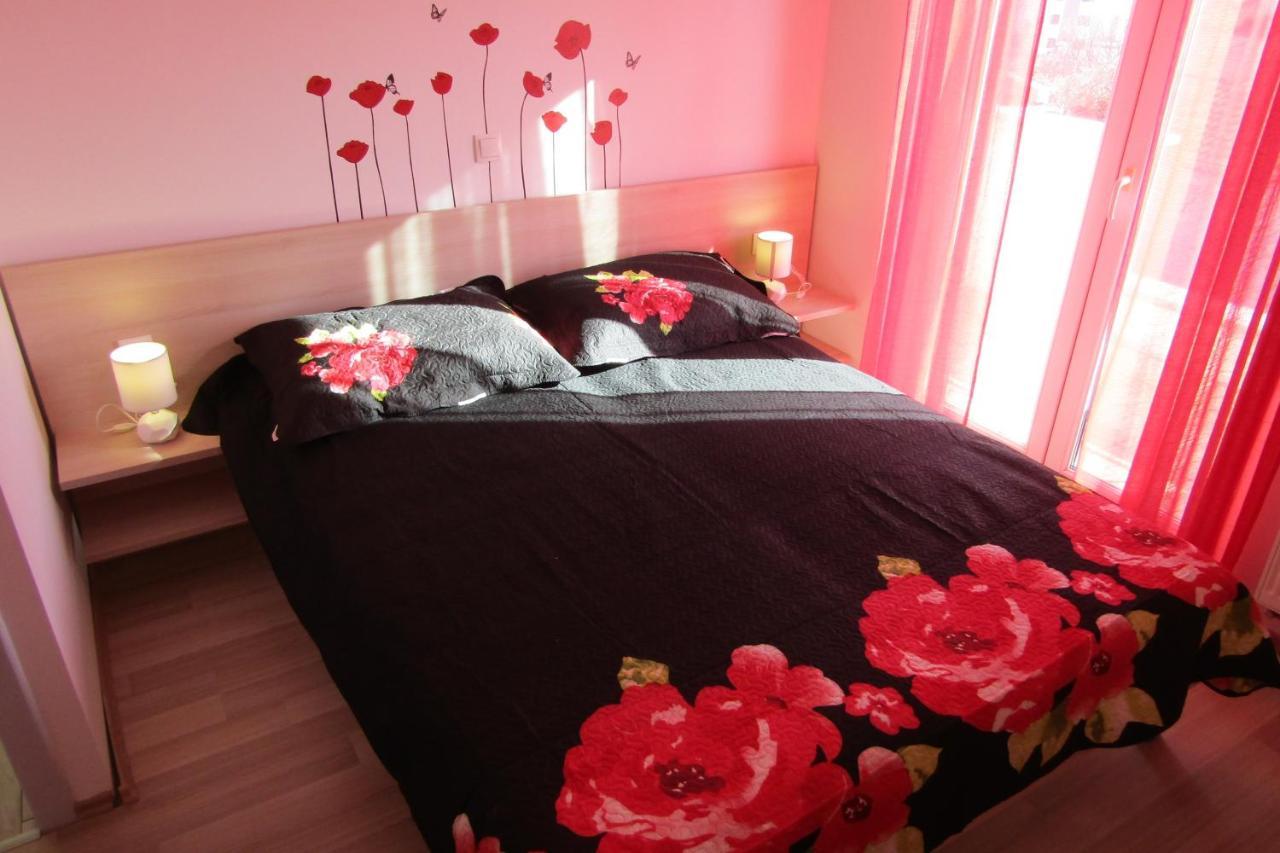 קרק Apartment Morozin מראה חיצוני תמונה